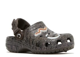 Anwar Carrots x Clog Kids «Soil – Espresso»