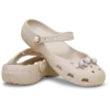 Bailarina clássica com pérolas Bailarina clássica com pérolas