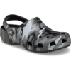 Classic Clog com padrão de camuflagem Classic Clog com padrão de camuflagem