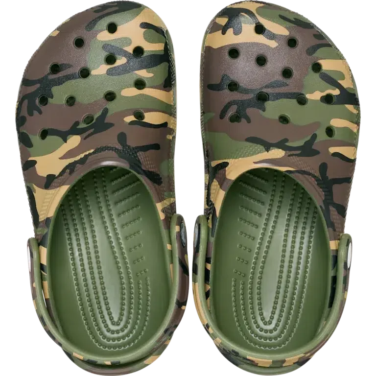 Classic Clog infantil com padrão de camuflagem Classic Clog infantil com padrão de camuflagem