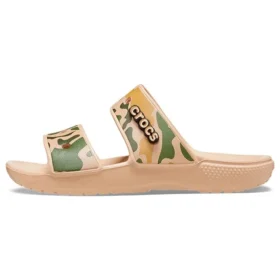 Classic Crocs com Estampado de Camuflagem «Tan Green»