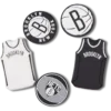 Conjuntos de 5 berloques Jibbitz™ da NBA Brooklyn Nets Conjuntos de 5 berloques Jibbitz™ da NBA Brooklyn Nets