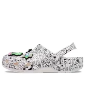 Crocs x Steven Harrington Classic Clogs «Quickstrike – Branco Preto»