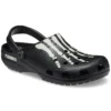 Pleasures x Classic Clog «Skeleton – Brilha no Escuro»
