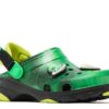 Ron English x All-Terrain Clog Kids «Area 54 – Green Galaxy» Ron English x All-Terrain Clog Kids «Area 54 – Green Galaxy»