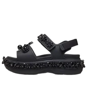 Sandálias Soho “Black” da Crocs x Simon Rocha