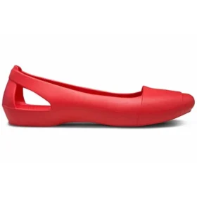 Sandálias vermelhas de sapatos rasos