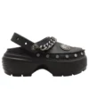 Stomp Clog com Detalhes “Black”