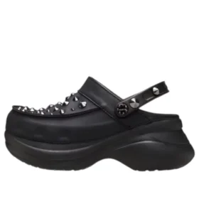 Tênis Bae com tachas “Black”