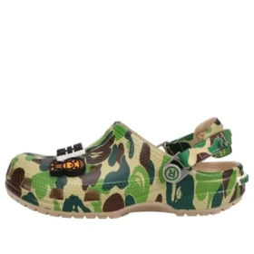 Tênis Crocs x A Bathing Ape Clog “Chai”